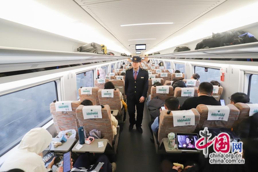 新春走基层|农历小年随车机械师“千里走单骑”(图4) 新春走基层|农历小年随车机械师“千里走单骑”(图4)