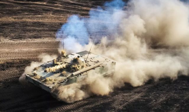 乌军让美战车丢光了脸俄豪言BMP-3完胜对手中国也赞不绝口?(图2) 乌军让美战车丢光了脸俄豪言BMP-3完胜对手中国也赞不绝口?(图2)