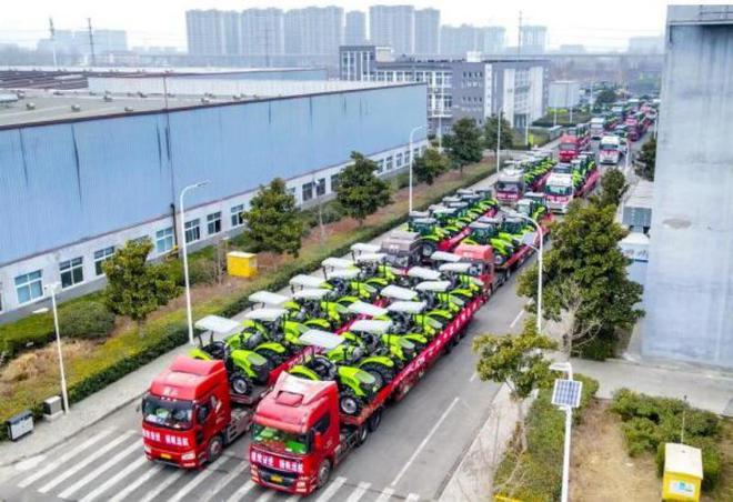 “工程机械之都”长沙喜迎开门红 五大工程机械企业忙生产交付(图7) “工程机械之都”长沙喜迎开门红 五大工程机械企业忙生产交付(图7)
