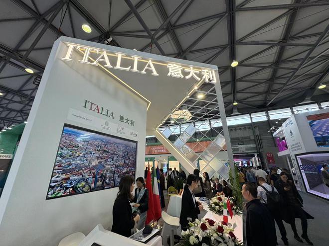 15家意大利先进玻璃机械企业集体亮相第33届中国国际玻璃工业技术展(图4) 15家意大利先进玻璃机械企业集体亮相第33届中国国际玻璃工业技术展(图4)
