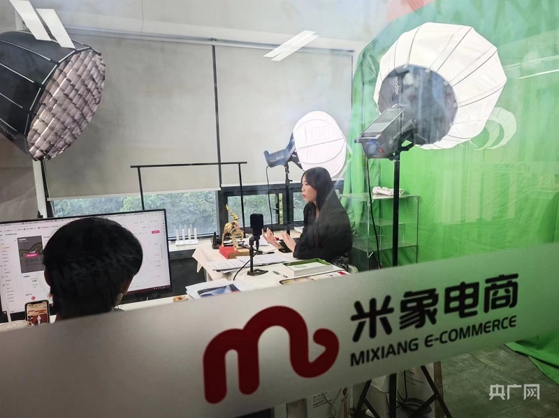 电商破局:深耕赛道 技术与品质双驱动(图7) 电商破局:深耕赛道 技术与品质双驱动(图7)