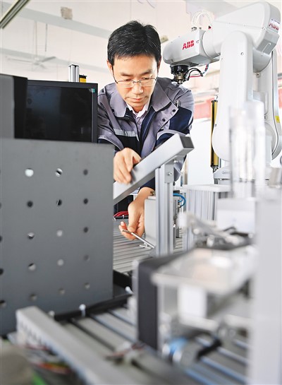 以教育家精神诠释师者本色(图2) 以教育家精神诠释师者本色(图2)