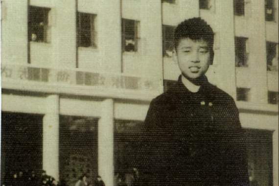 生了4个儿子因太穷送出两个谁知四个儿子后来都成了亿万富翁(图4) 生了4个儿子因太穷送出两个谁知四个儿子后来都成了亿万富翁(图4)