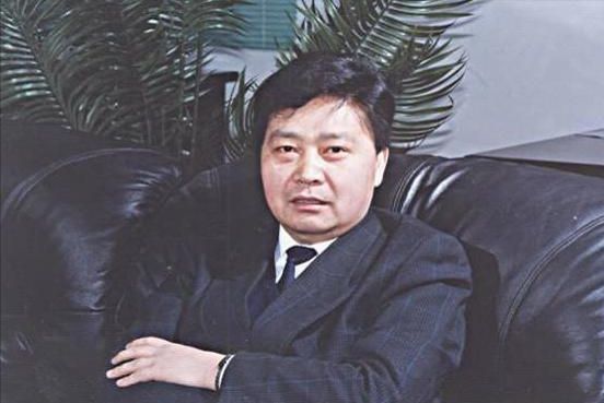 生了4个儿子因太穷送出两个谁知四个儿子后来都成了亿万富翁(图10) 生了4个儿子因太穷送出两个谁知四个儿子后来都成了亿万富翁(图10)