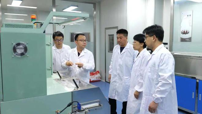 光明日报等报道！河南理工大学“拉丝”教授的20年！(图2)