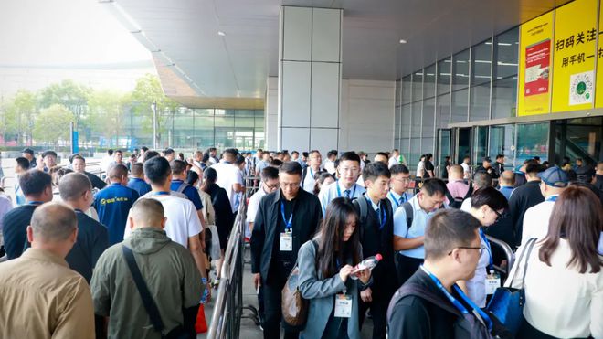 2024第96届全国汽配会隆重举行——助力行业发展(图1) 2024第96届全国汽配会隆重举行——助力行业发展(图1)