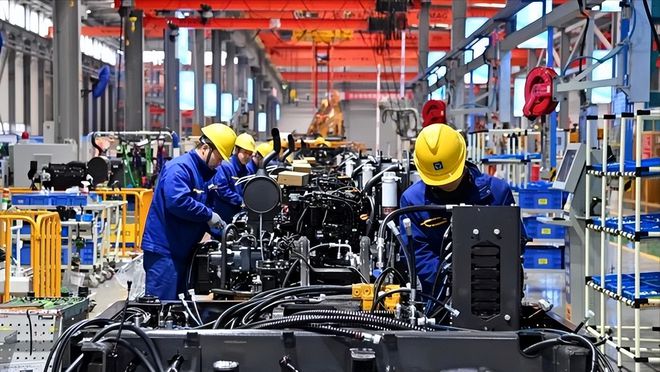 中日机械巨头2023年营收断崖:日本小松386万亿那中国徐工呢?(图3) 中日机械巨头2023年营收断崖:日本小松386万亿那中国徐工呢?(图3)