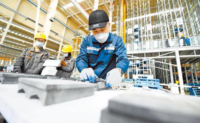 开出6000月薪仍遇冷中国工厂和制造业正在被新一代年轻人抛弃(图10) 开出6000月薪仍遇冷中国工厂和制造业正在被新一代年轻人抛弃(图10)