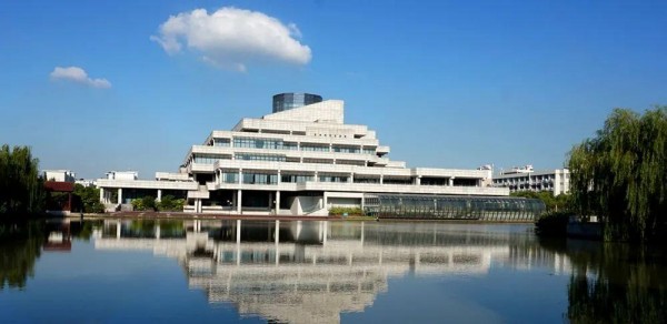 常熟理工学院2025年“专转本”招生简章(图3) 常熟理工学院2025年“专转本”招生简章(图3)